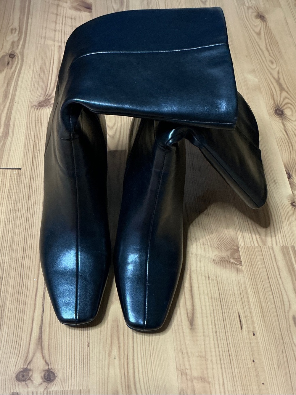 Classic Black Leather Square-Toe Pull-On Boots